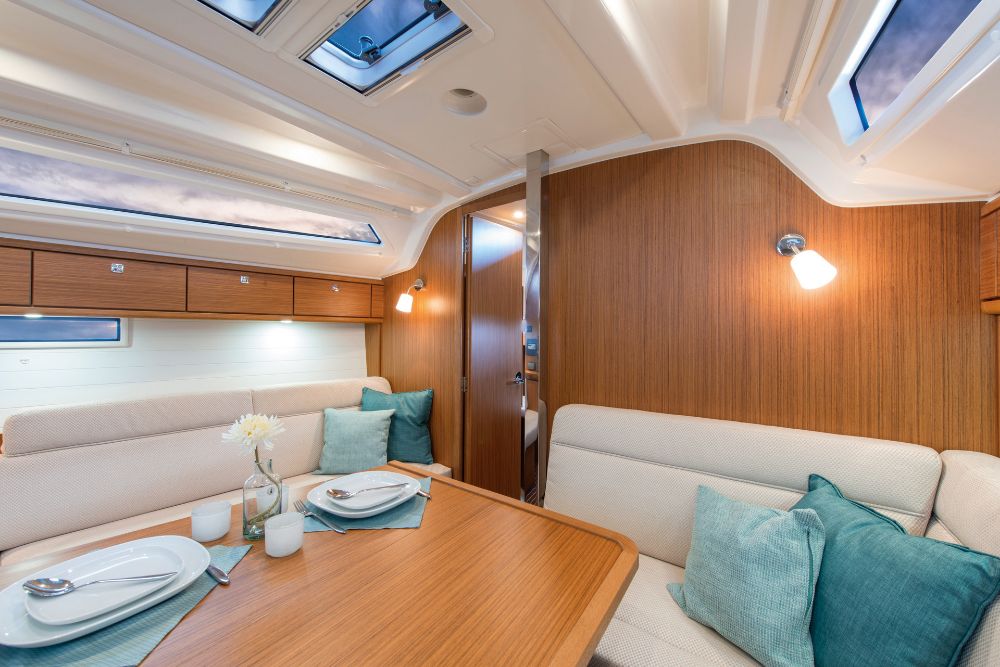 Bavaria Cruiser 37 - 3 cab. — photo 15