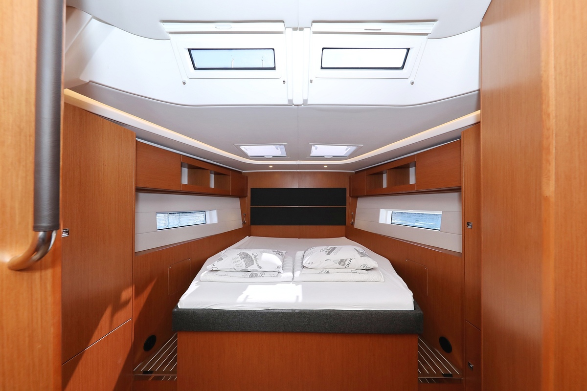 Bavaria C50 Style - 4 + 1 cab. — photo 18