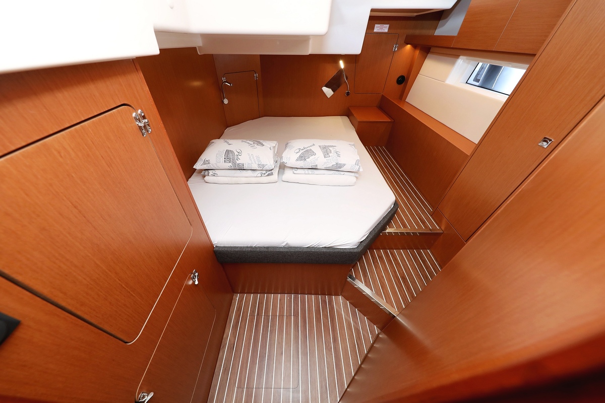 Bavaria C50 Style - 4 + 1 cab. — photo 19