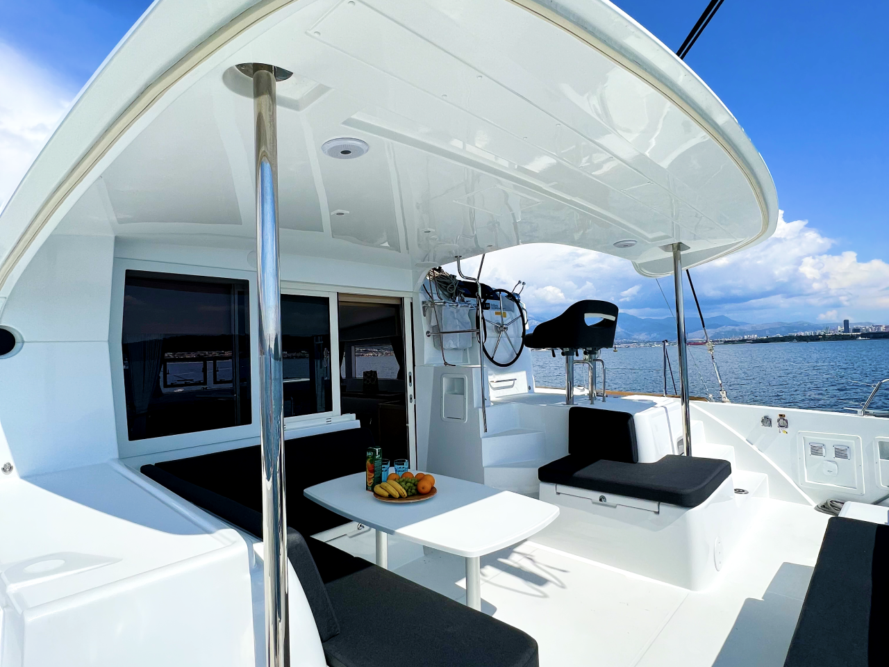 Lagoon 40 - 4 + 2 cab — photo 15
