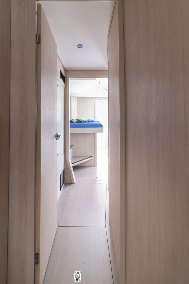 Leopard 58 — photo 15