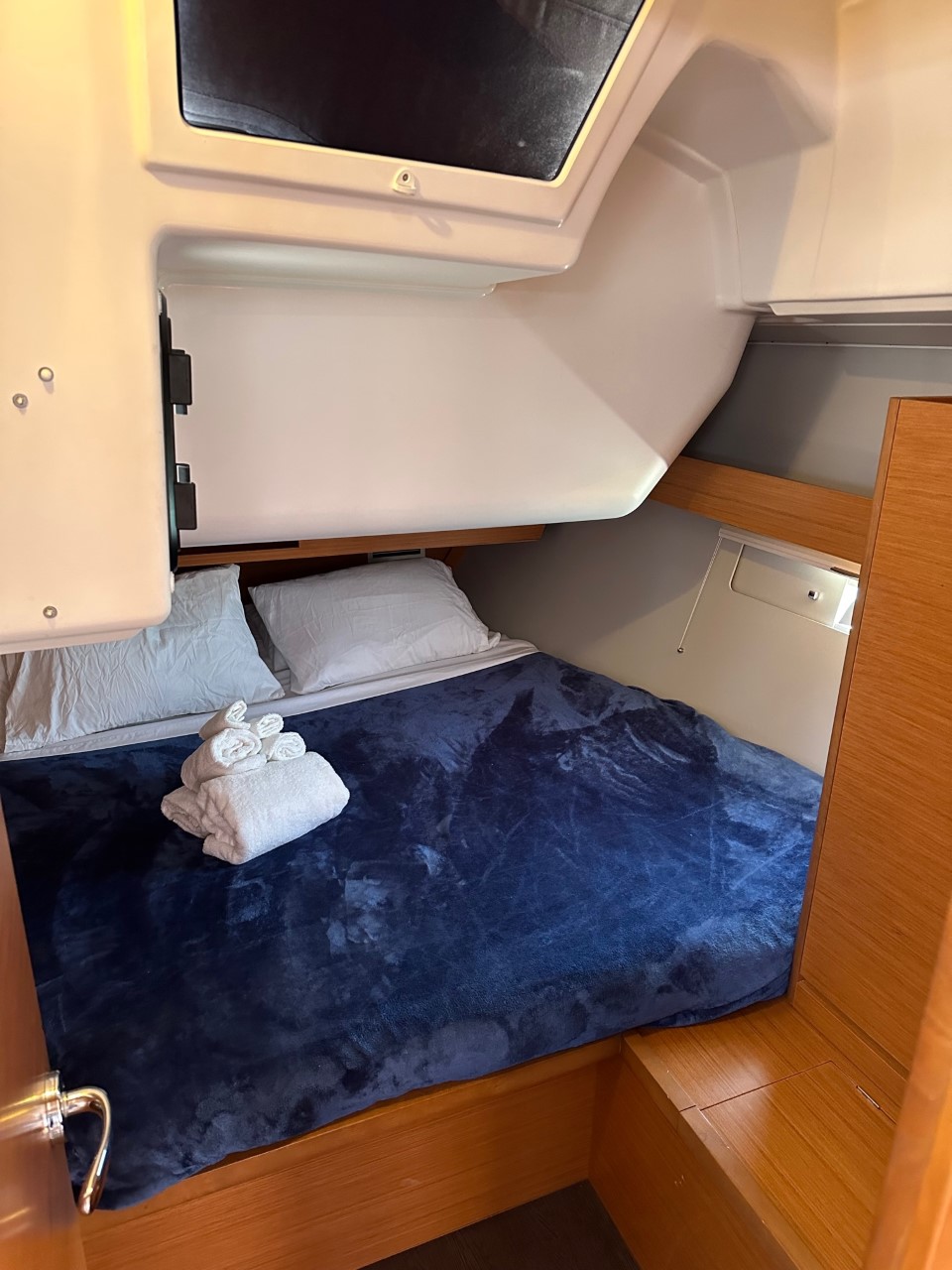 Dufour 430 - 3 cab. — photo 13