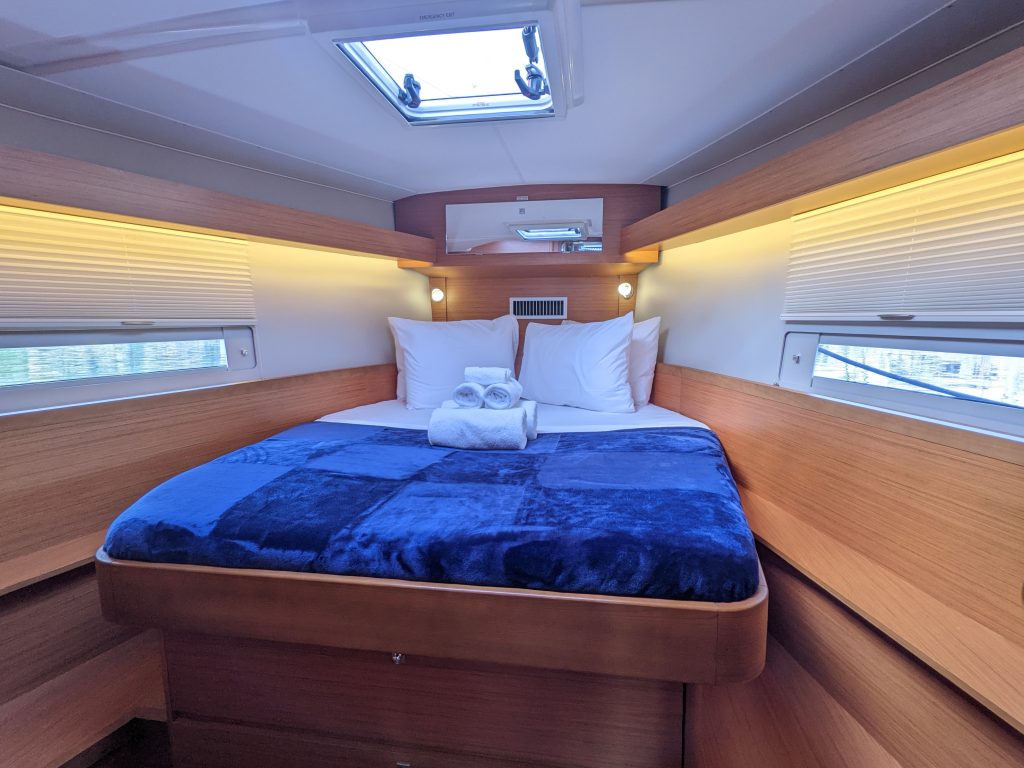Dufour 430 — photo 11