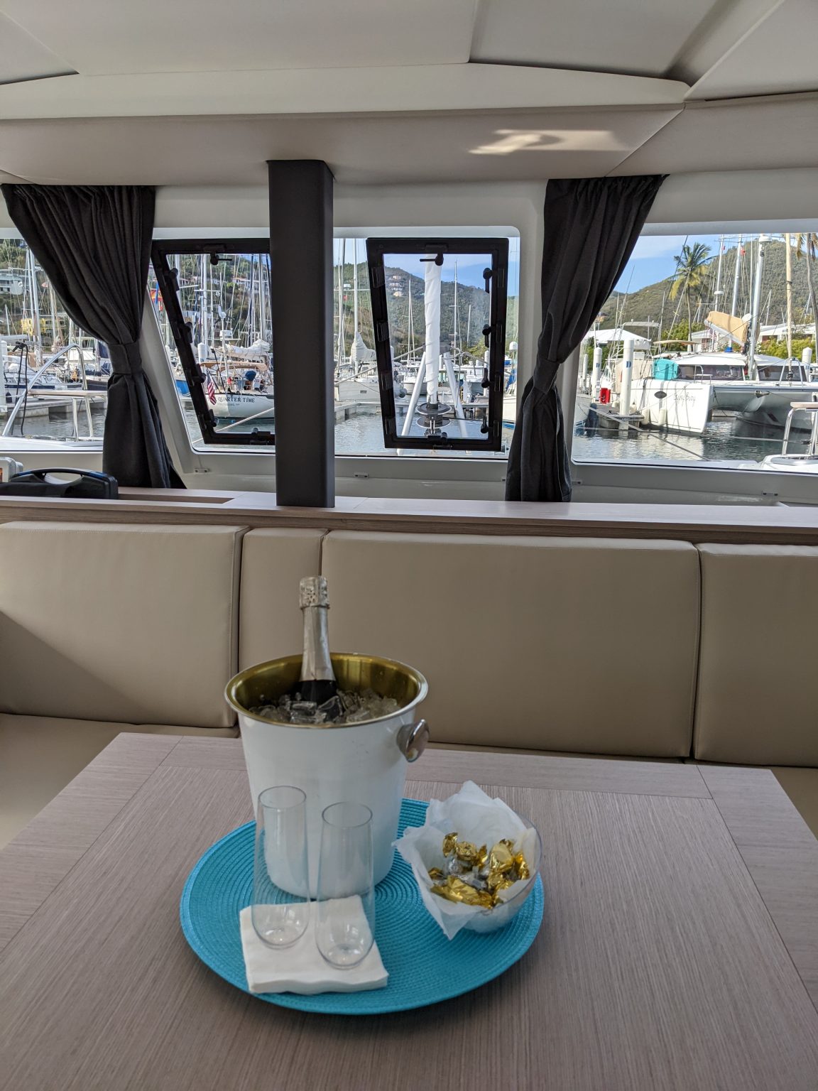 Fountaine Pajot Isla 40 - 3 cab. — photo 4