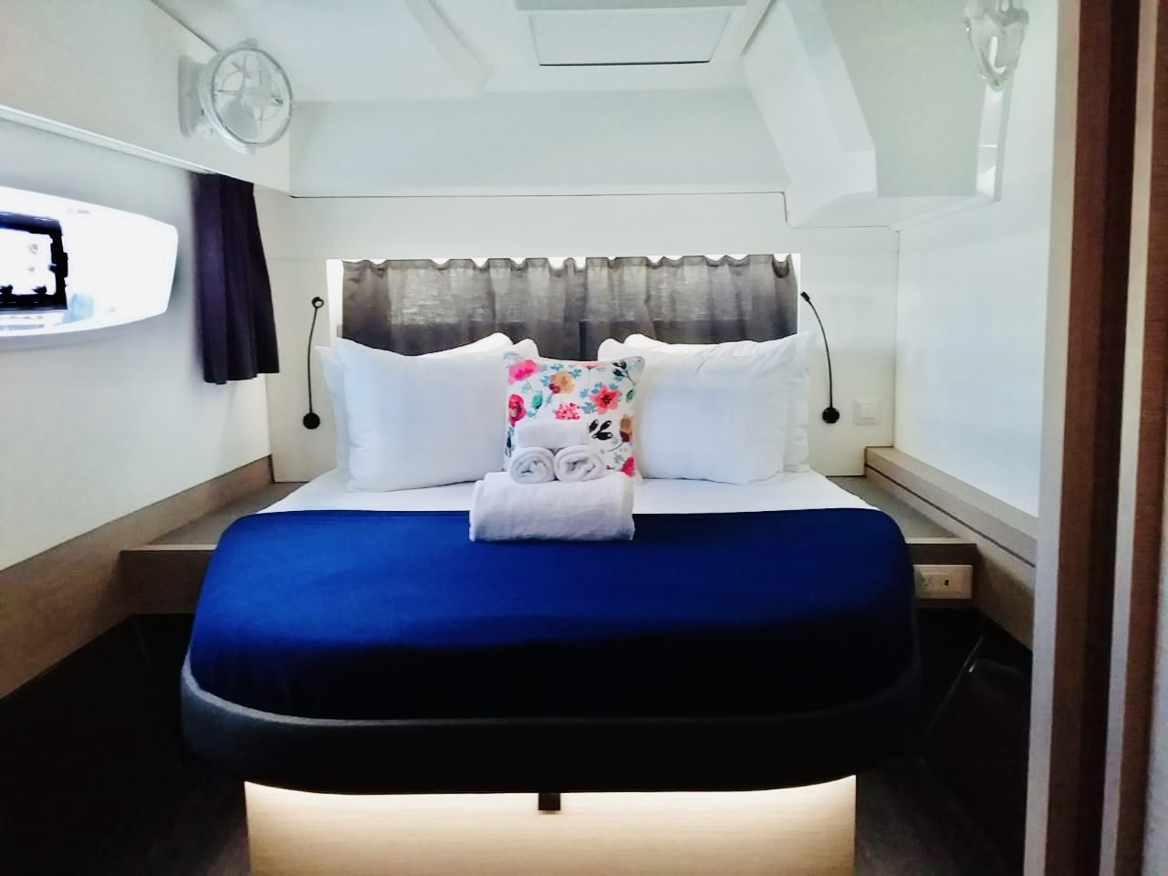 Fountaine Pajot Astrea 42 Maestro — photo 15