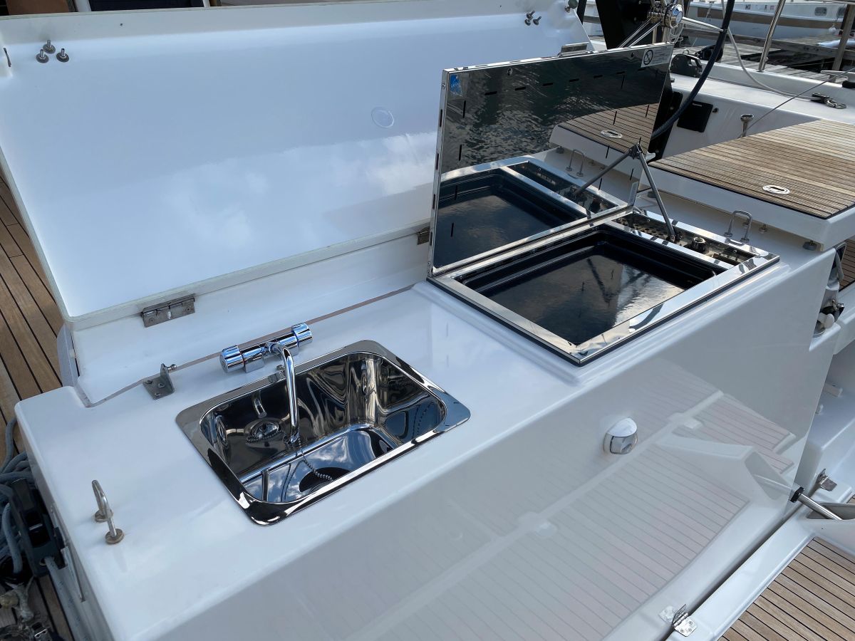 Dufour 530 - 4 cab. — photo 40