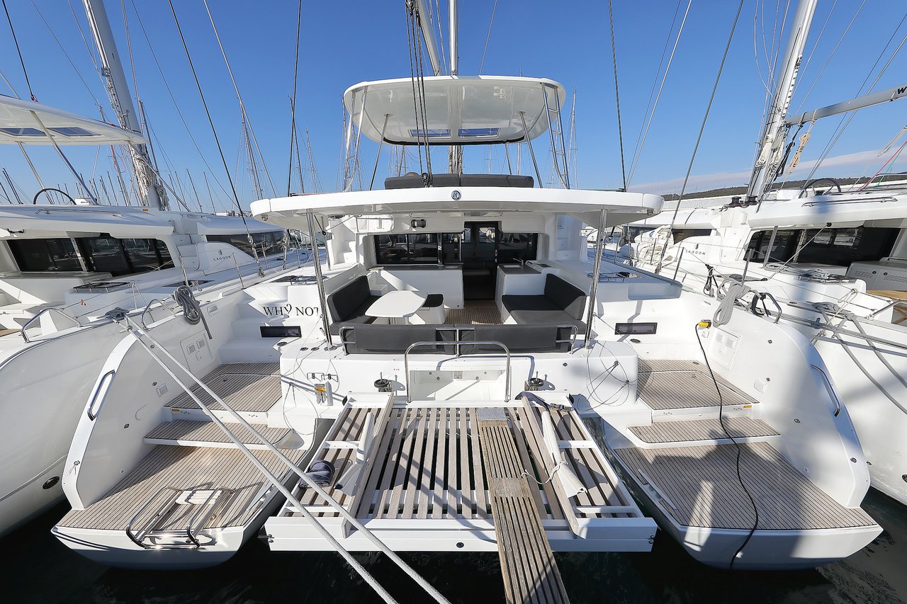 Lagoon 46 - 4 + 2 cab. — photo 1