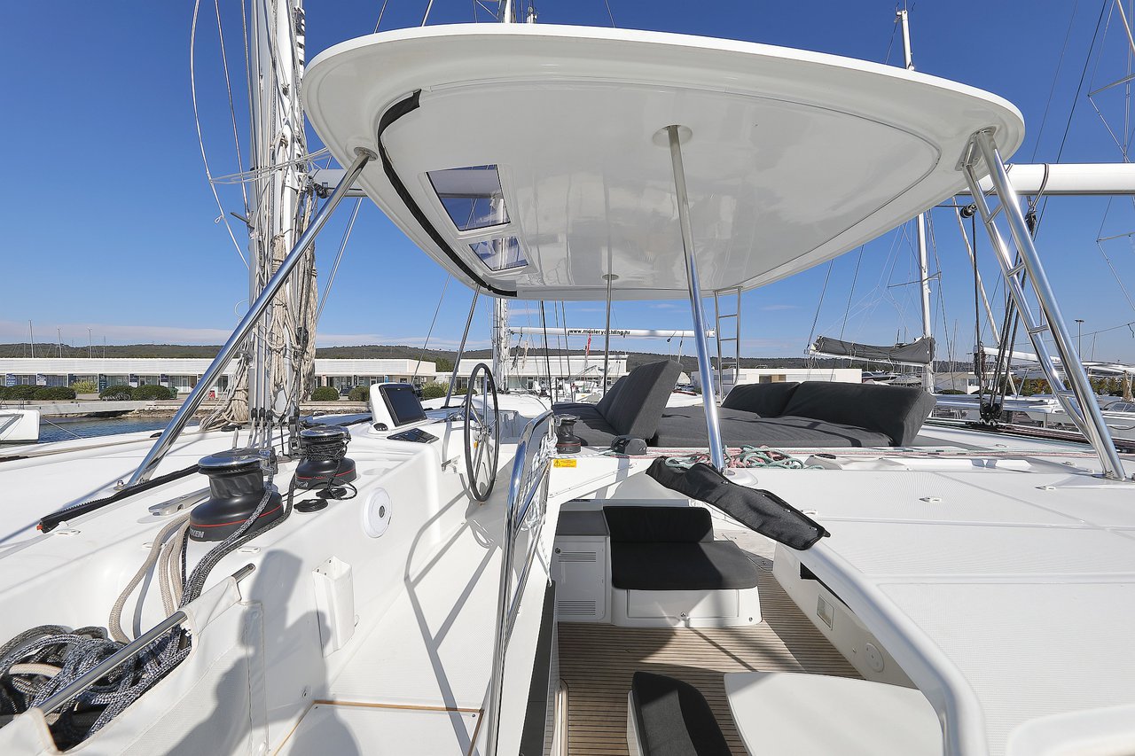 Lagoon 46 - 4 + 2 cab. — photo 13