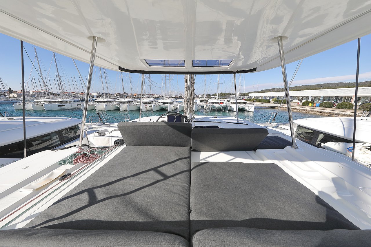 Lagoon 46 - 4 + 2 cab. — photo 14