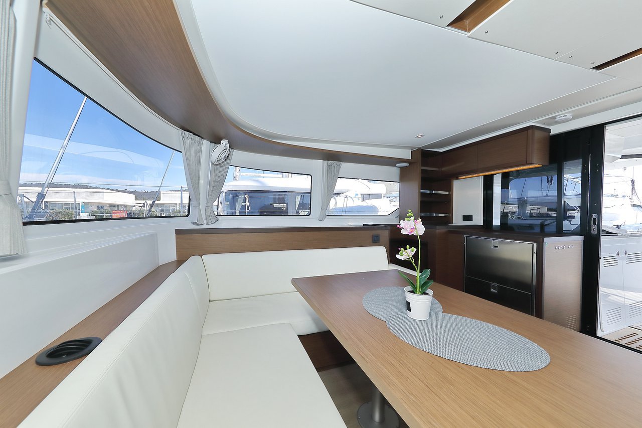 Lagoon 46 - 4 + 2 cab. — photo 23