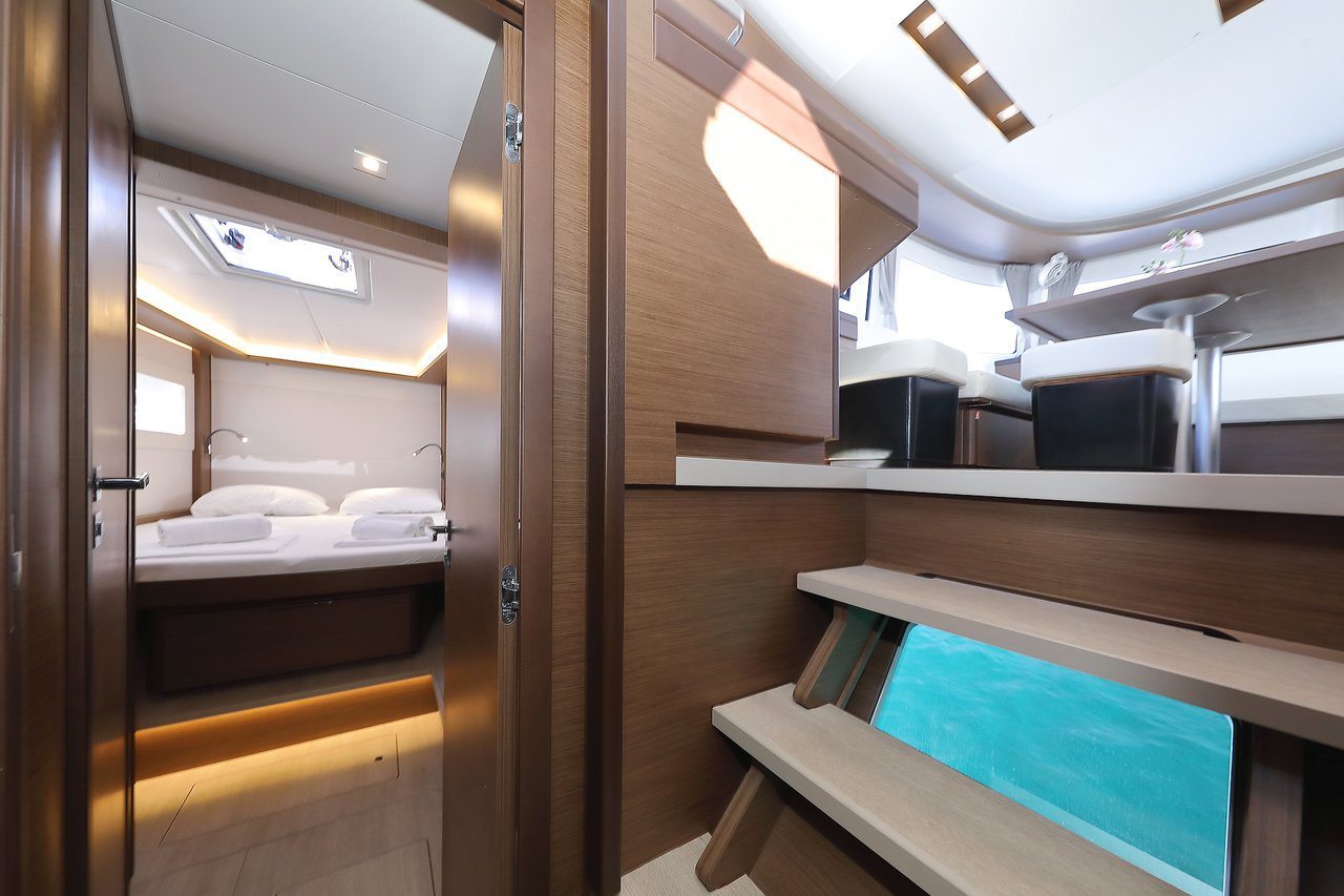 Lagoon 46 - 4 + 2 cab. — photo 28