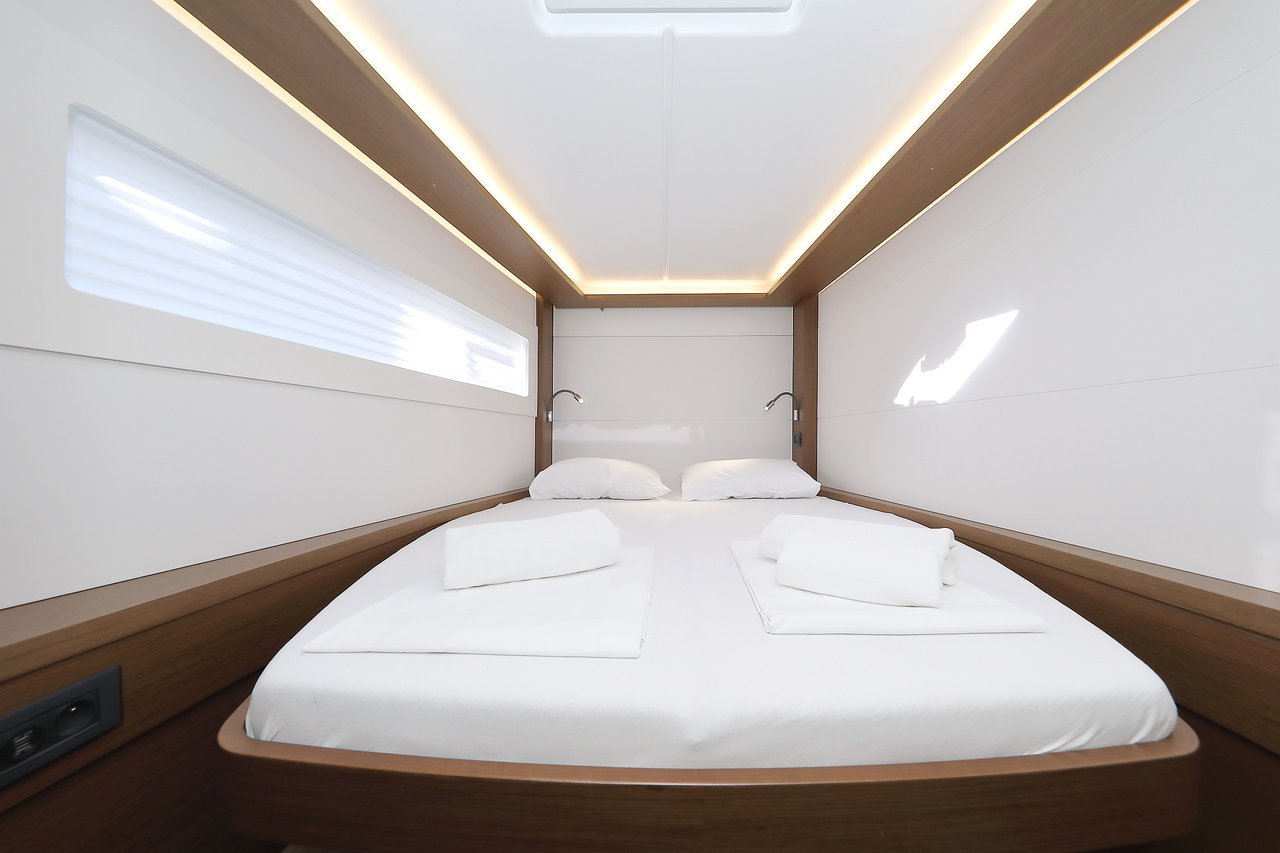 Lagoon 46 - 4 + 2 cab. — photo 32