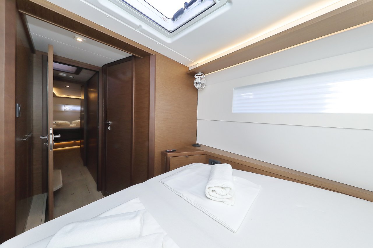 Lagoon 46 - 4 + 2 cab. — photo 34