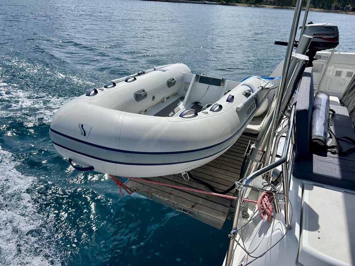 Lagoon 40 - 4 + 2 cab — photo 8