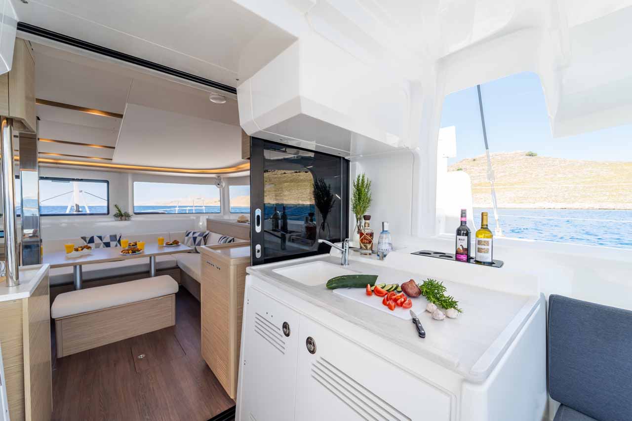 Lagoon 46 - 4 + 2 cab. — photo 22