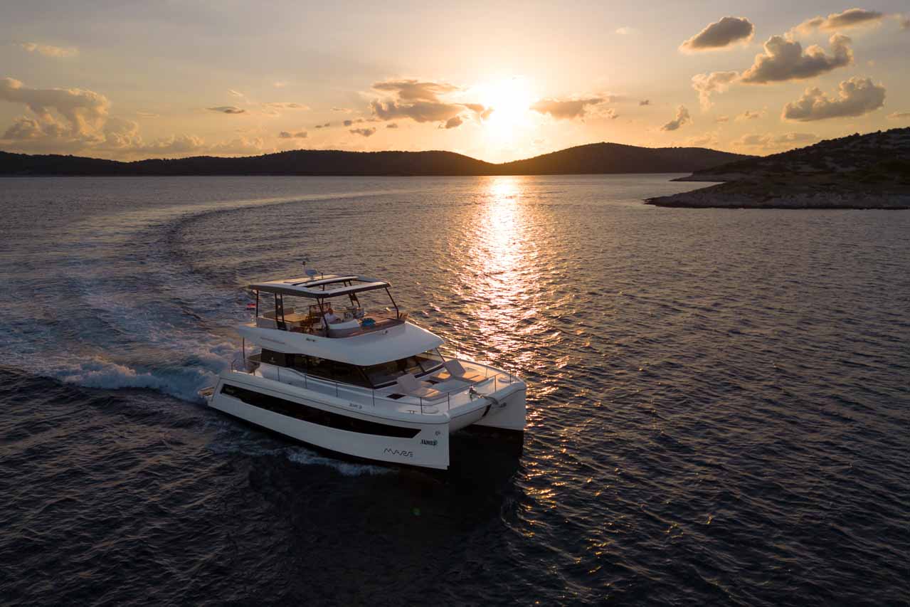 Fountaine Pajot MY6 — photo 9