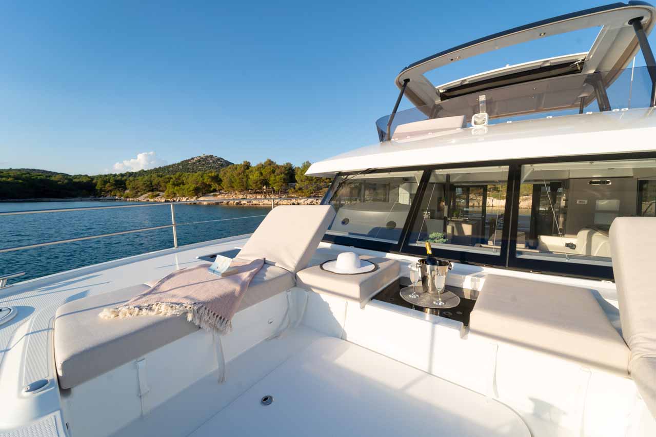 Fountaine Pajot MY6 — photo 11