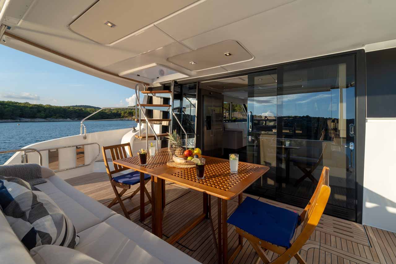 Fountaine Pajot MY6 — photo 12