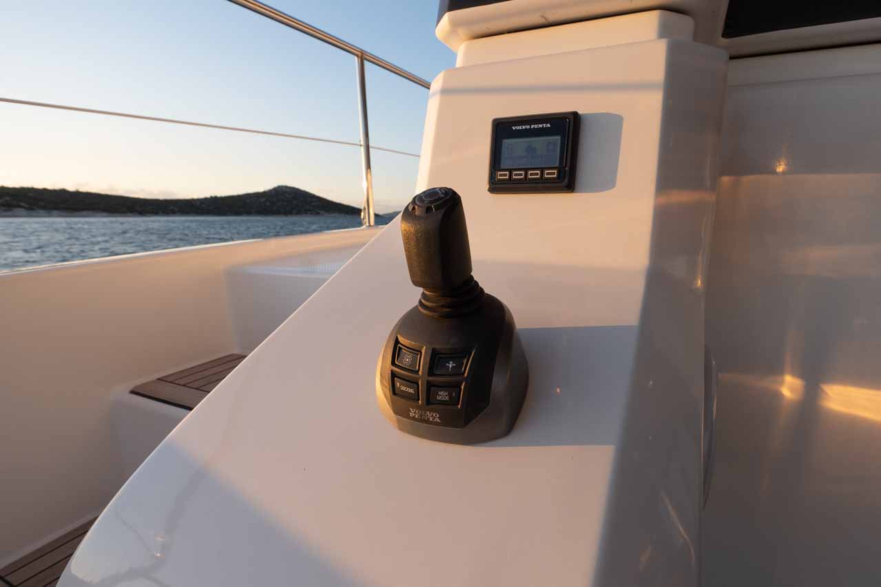 Fountaine Pajot MY6 — photo 21