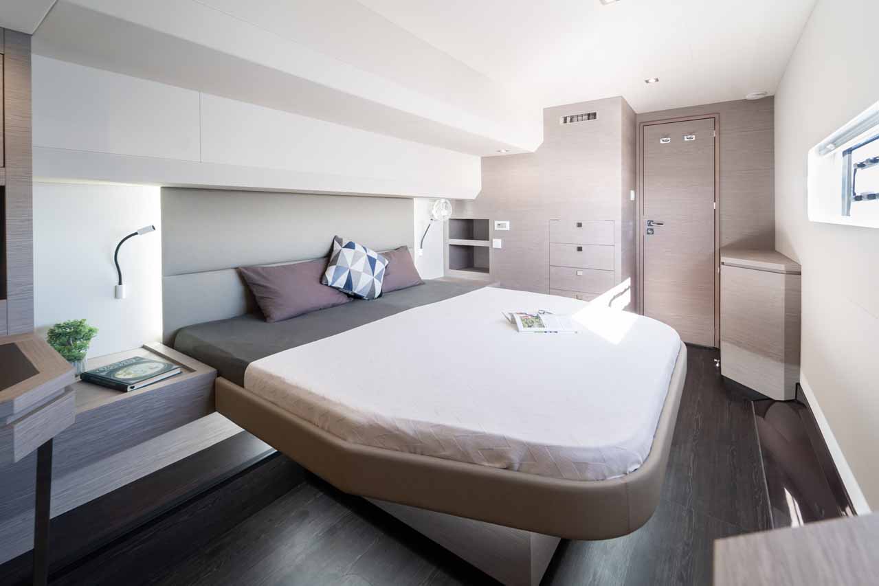 Fountaine Pajot MY6 — photo 32