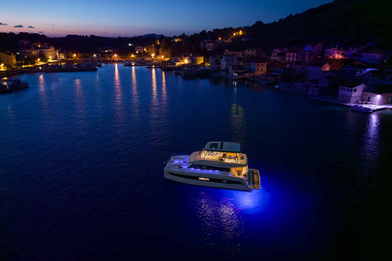 Fountaine Pajot MY6 — photo 42