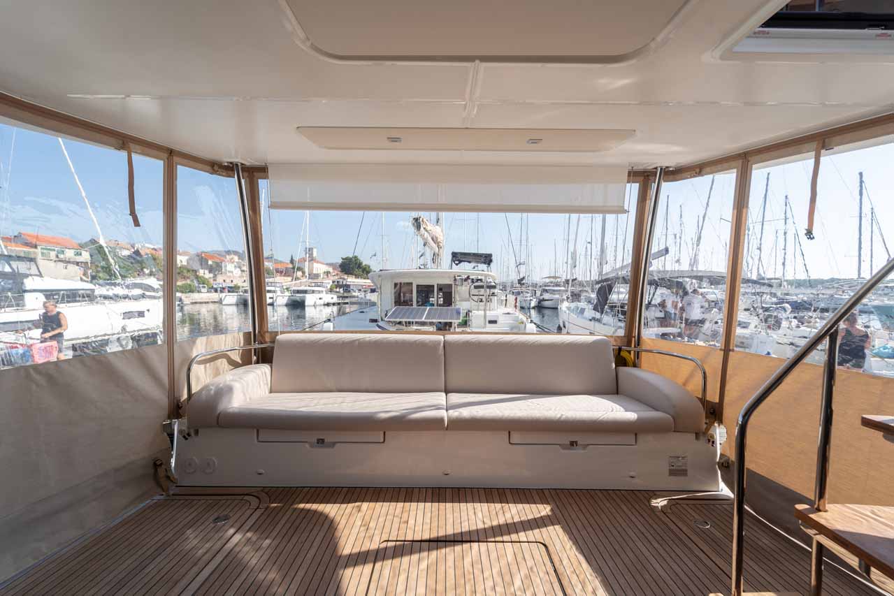 Fountaine Pajot MY6 — photo 43