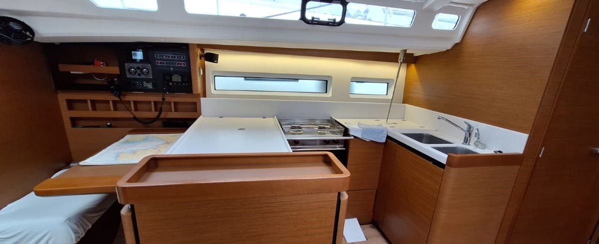 Sun Odyssey 440 - 4 cab. — photo 6