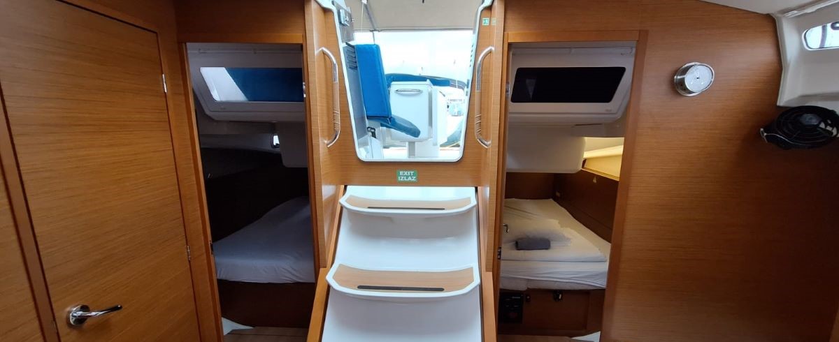 Sun Odyssey 440 - 4 cab. — photo 12