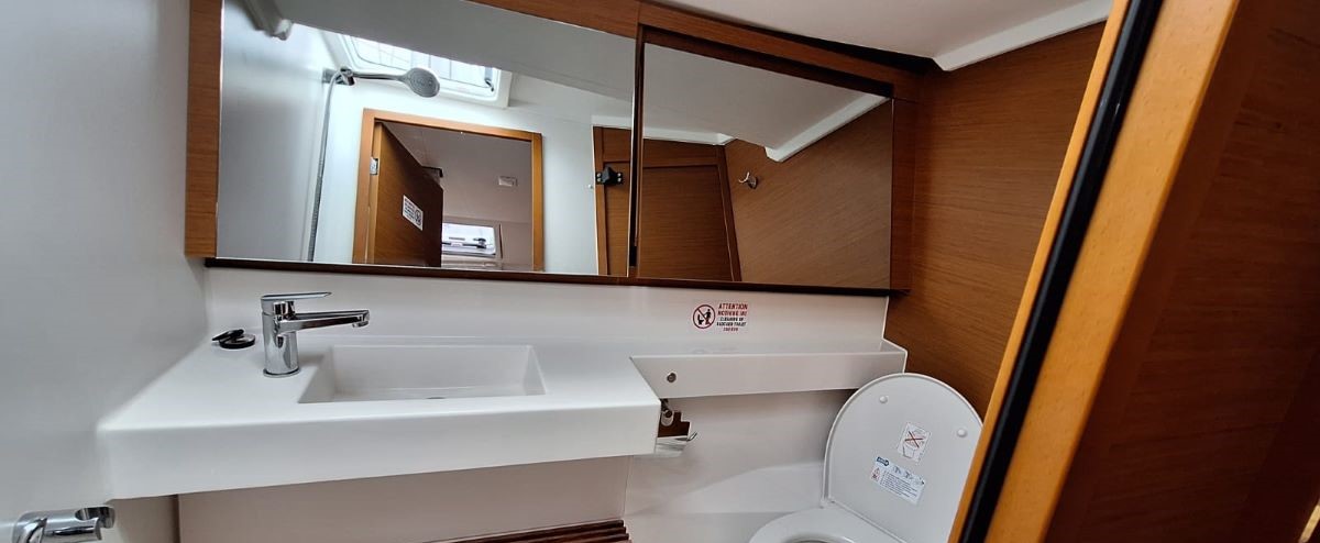 Sun Odyssey 440 - 4 cab. — photo 13