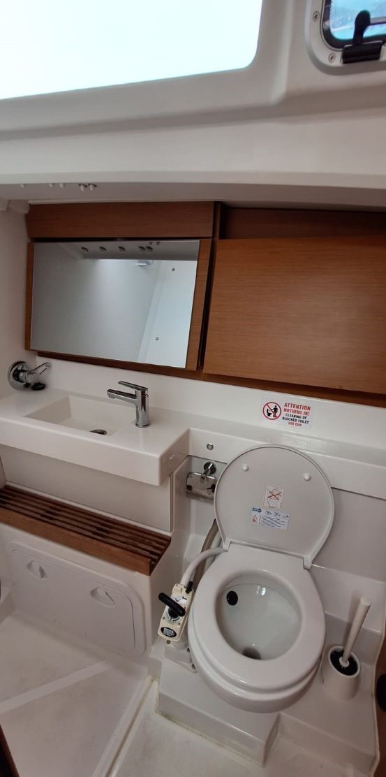 Sun Odyssey 440 - 4 cab. — photo 14