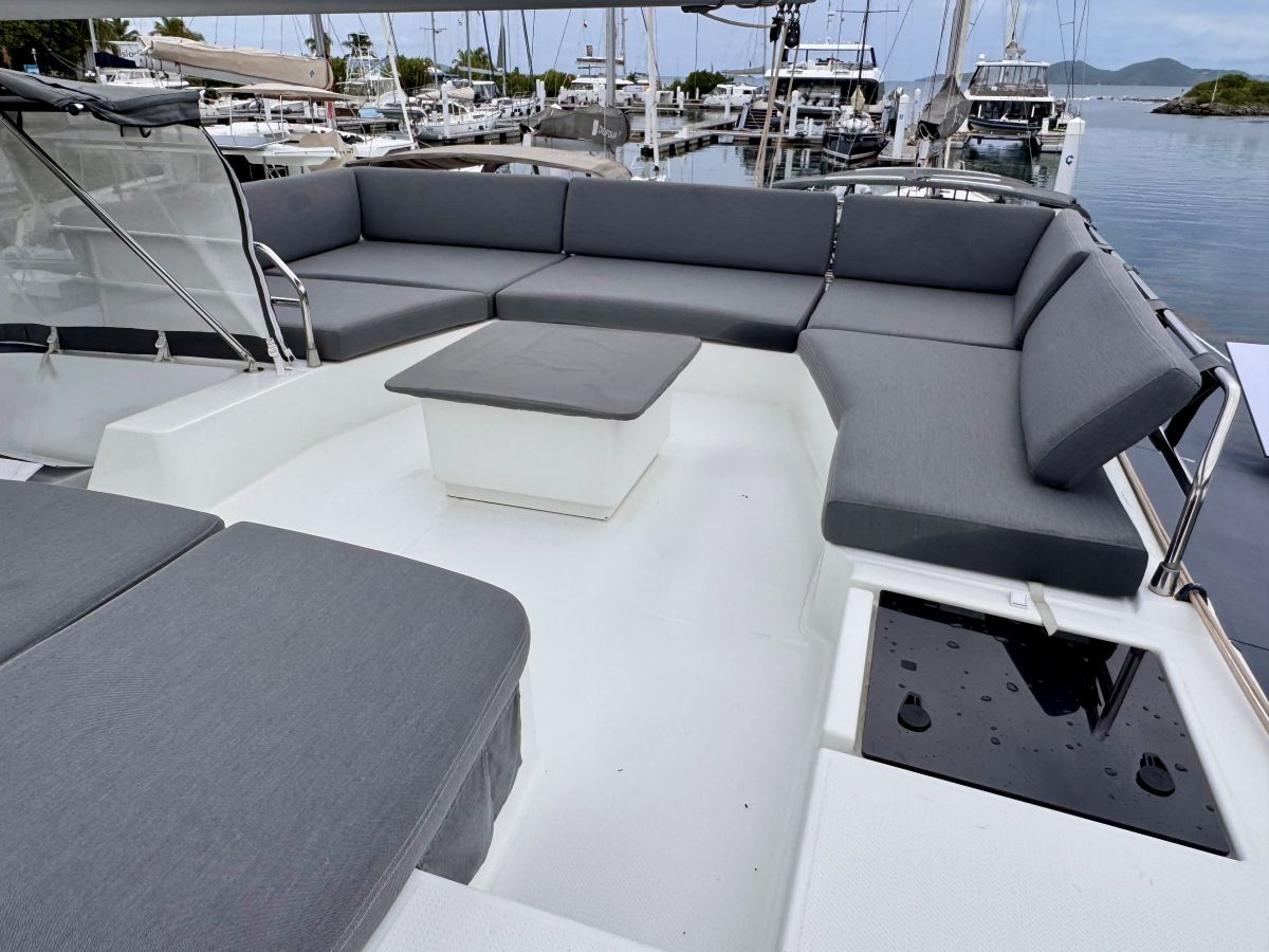 Fountaine Pajot Aura 51 — photo 8