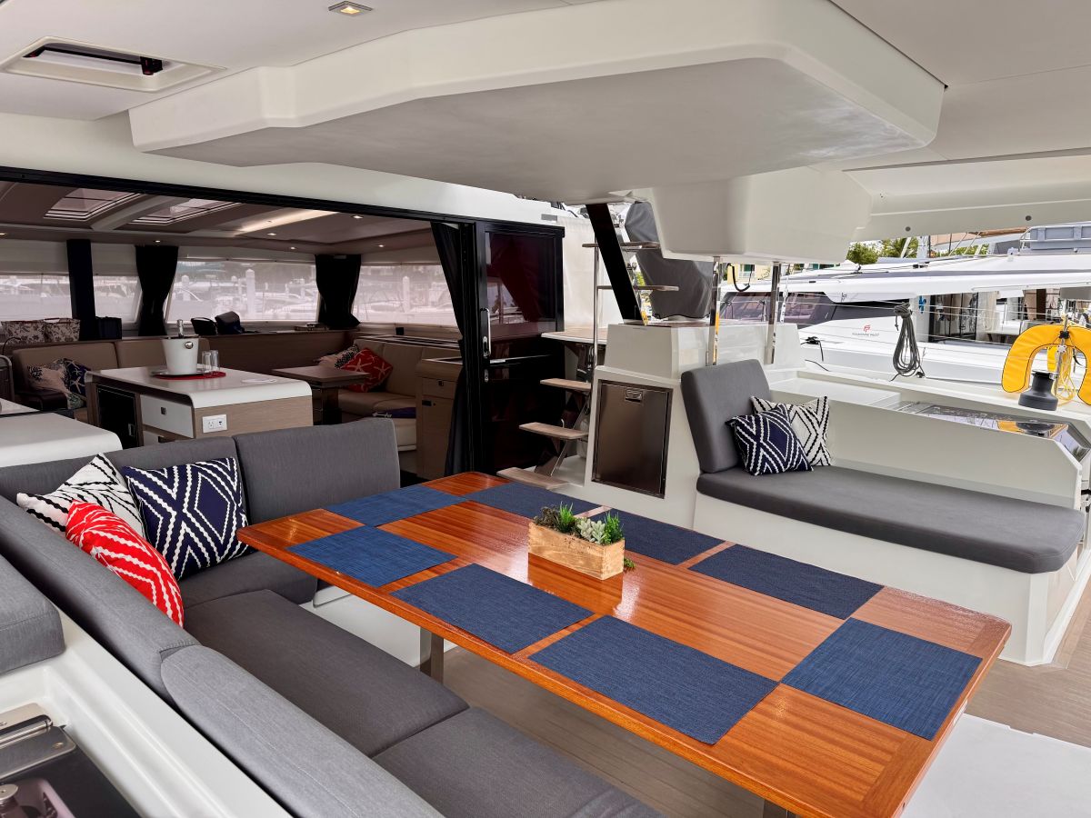 Fountaine Pajot Aura 51 — photo 16
