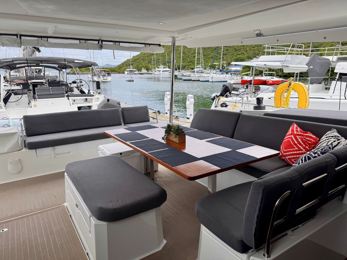 Fountaine Pajot Aura 51 — photo 18