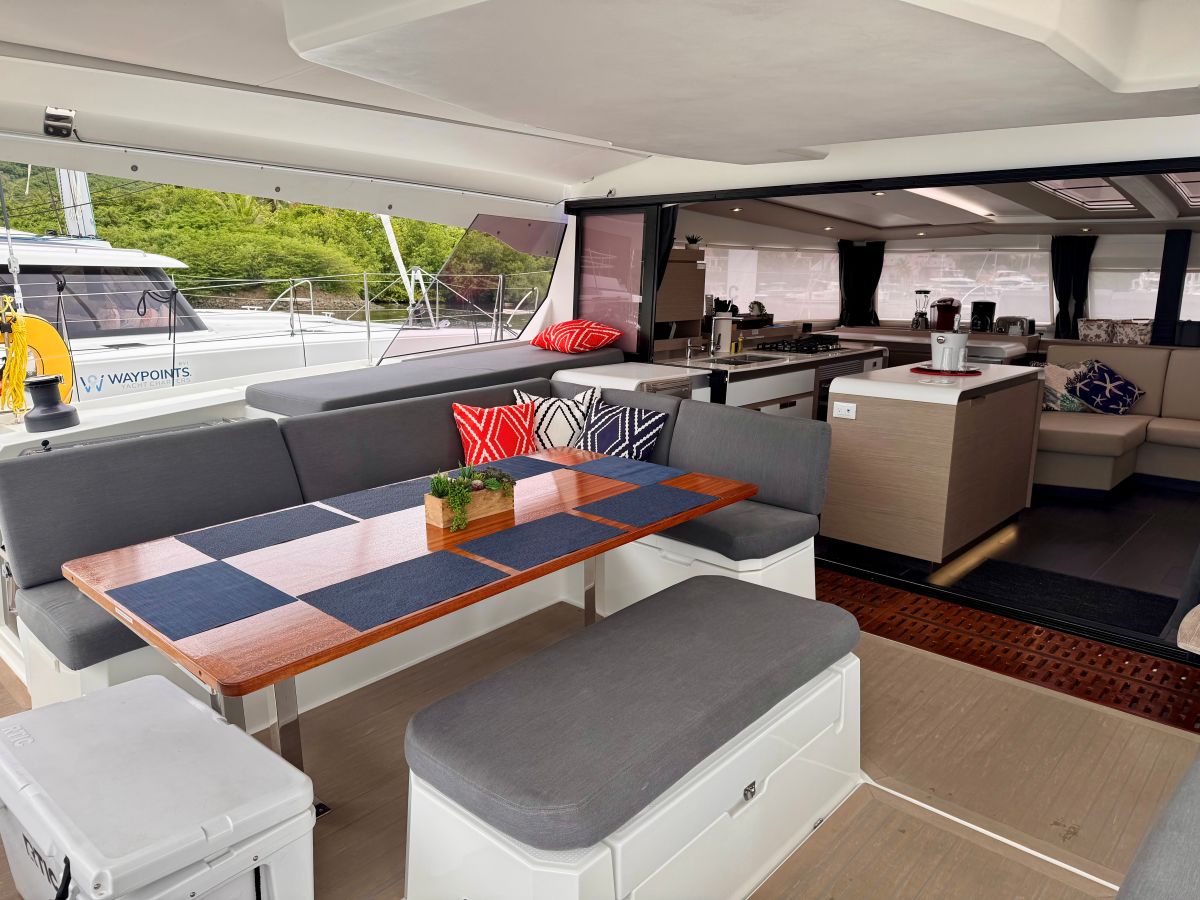 Fountaine Pajot Aura 51 — photo 19