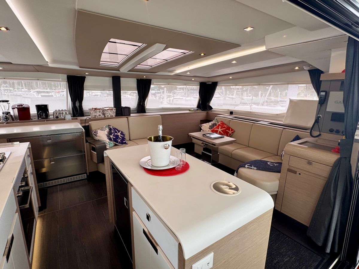 Fountaine Pajot Aura 51 — photo 21