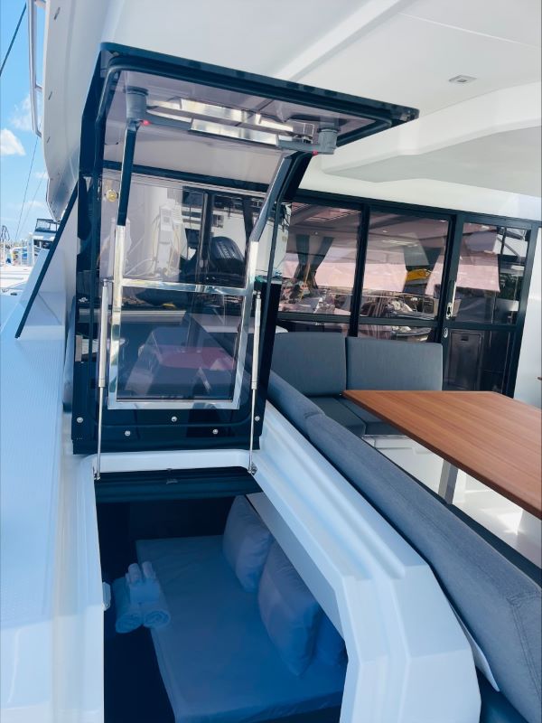 Fountaine Pajot Aura 51 — photo 25