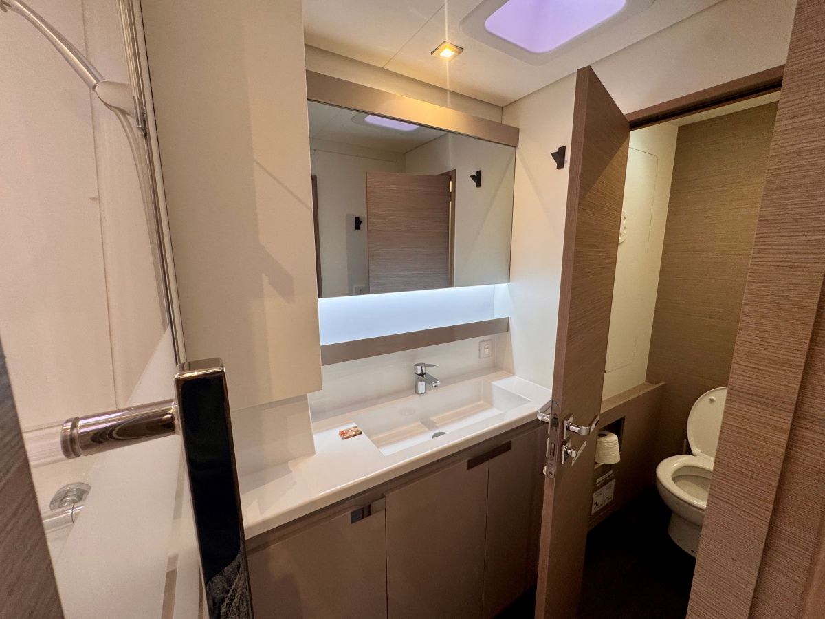 Fountaine Pajot Aura 51 — photo 36