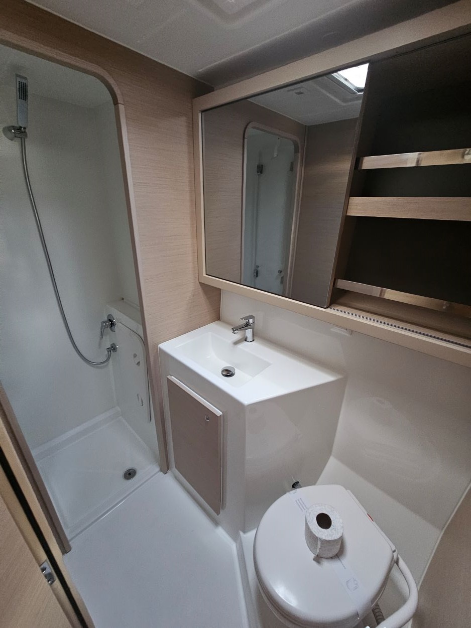 Lagoon 42 - 4 + 2 cab. — photo 15