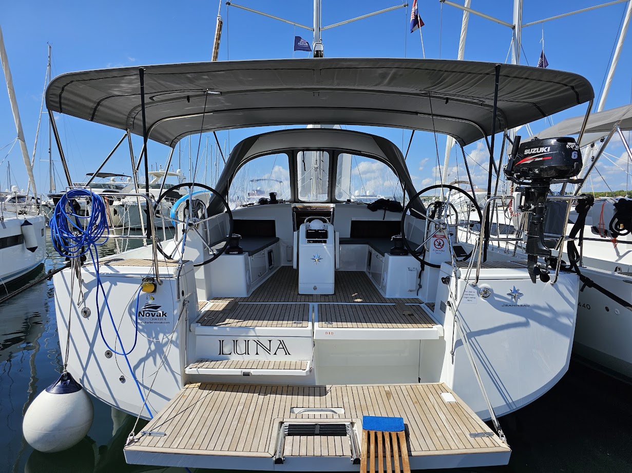 Sun Odyssey 490 - 5 + 1 cab. — photo 1