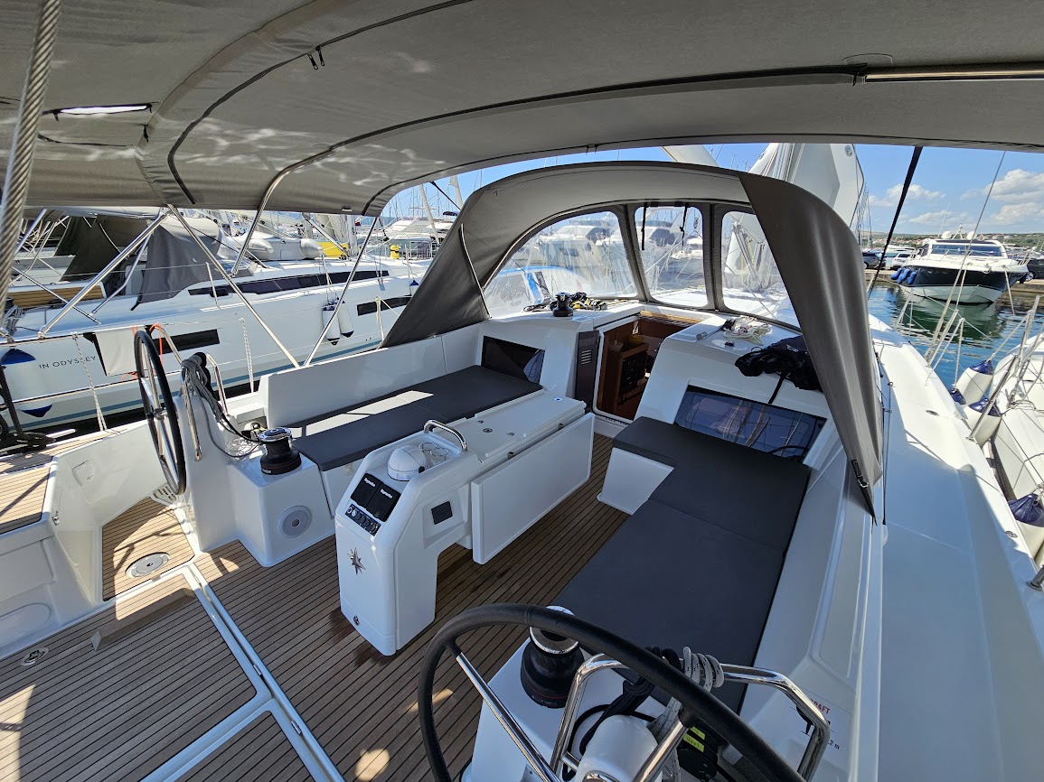 Sun Odyssey 490 - 5 + 1 cab. — photo 4