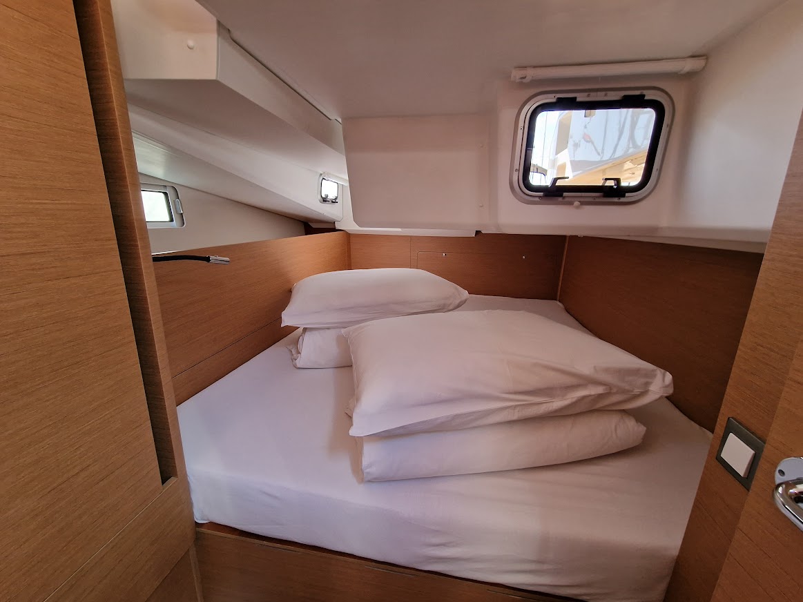 Sun Odyssey 440 - 4 cab. — photo 11