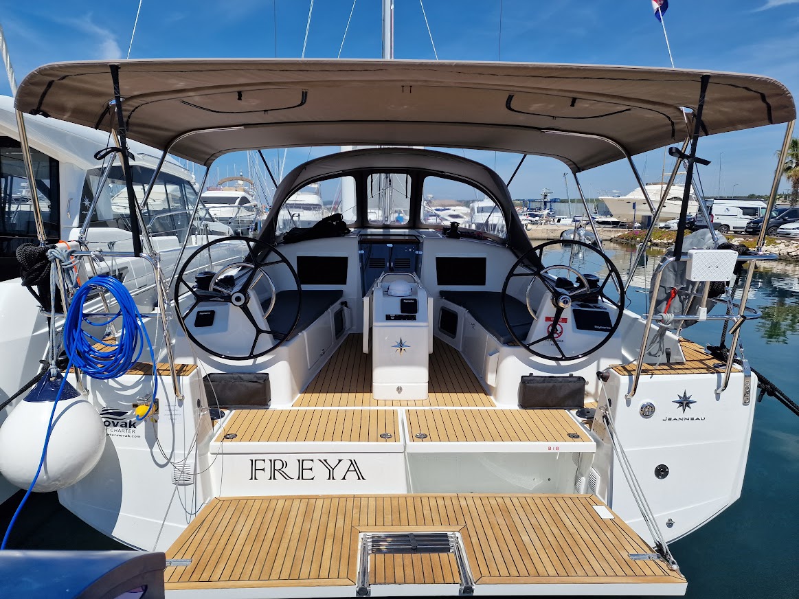 Sun Odyssey 410 - 3 cab. — photo 1