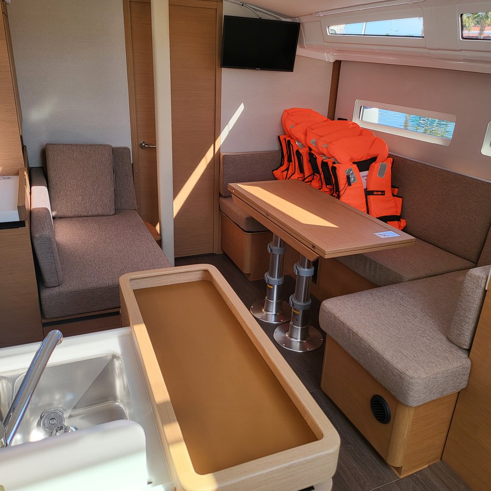Sun Odyssey 410 - 3 cab. — photo 6