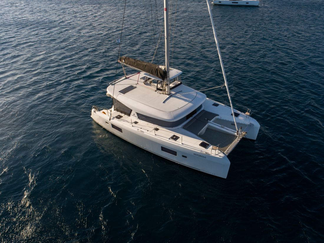 Lagoon 42 - 4 + 2 cab. — photo 4