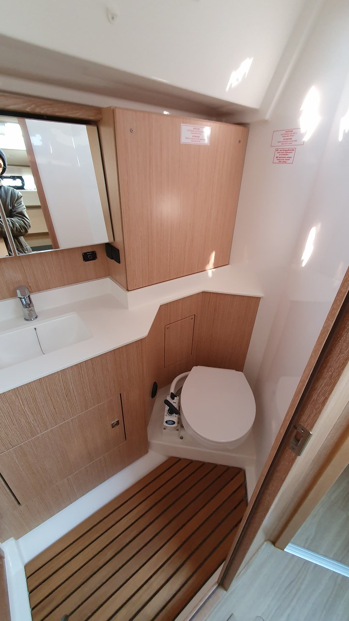 Bavaria C45 Style — photo 15