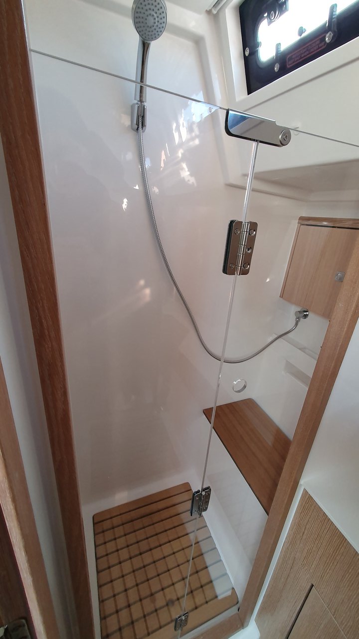 Bavaria C45 Style — photo 16