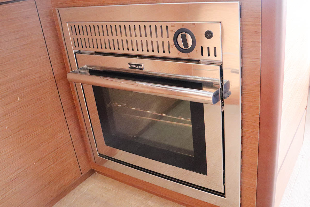 Lagoon 46 OW - 3 cab. — photo 13