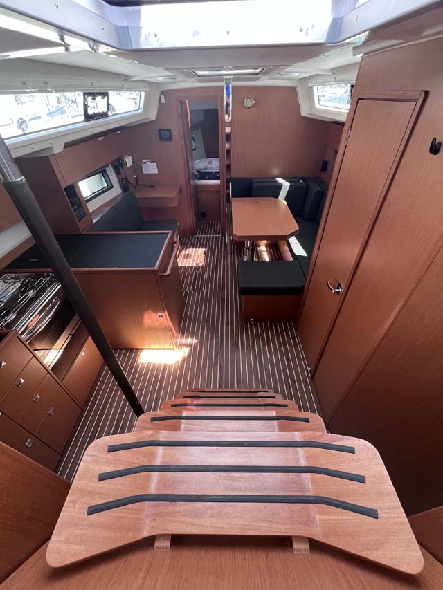 Bavaria C38 — photo 9