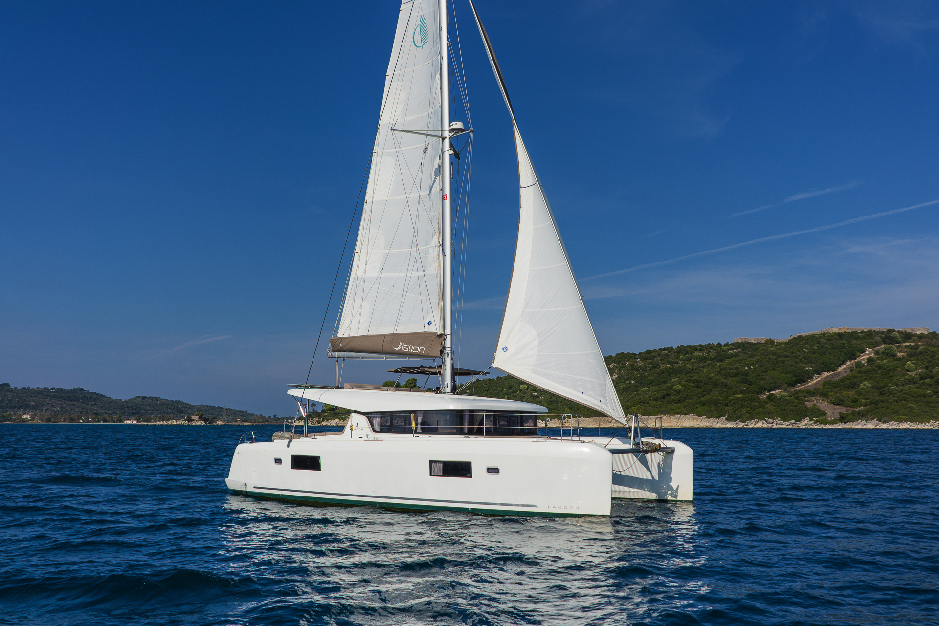 Lagoon 42 - 4 + 1 cab. — photo 1