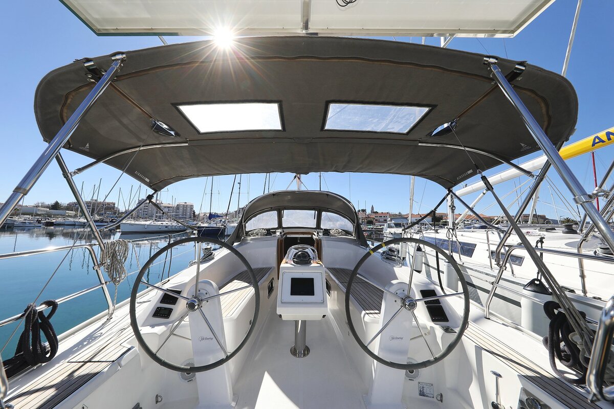 Bavaria Cruiser 34 — photo 8